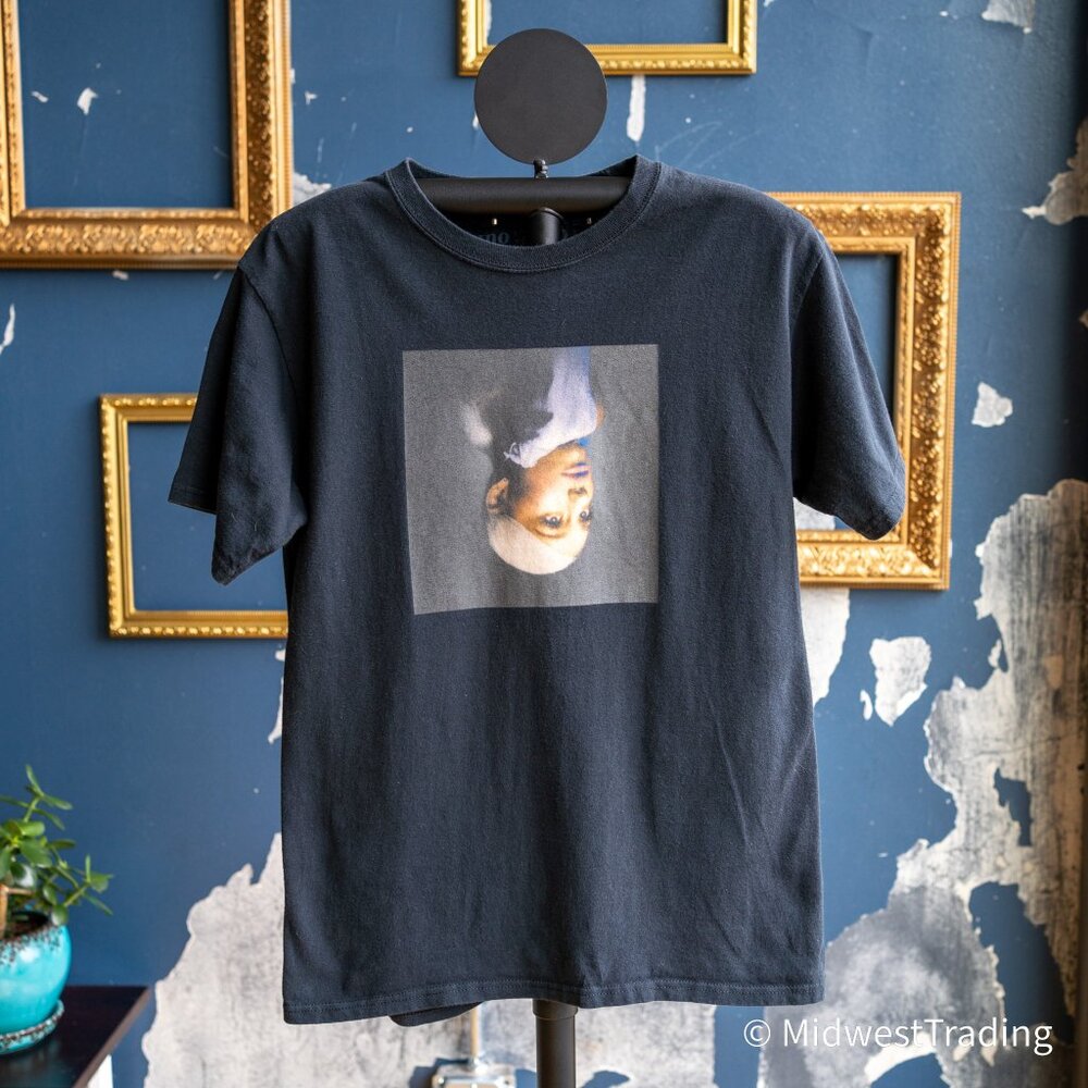 Ariana Grande Sweetener World Tour T-Shirt – Youth XL